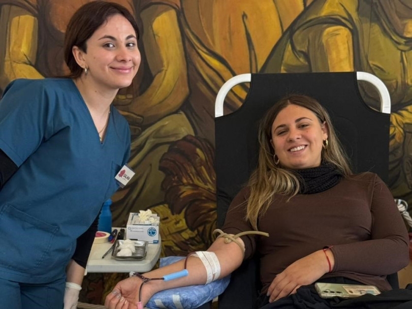 imagen Estudiantes de Tecnicatura de Hemoterapia organizaron una exitosa campaña de donación de sangre