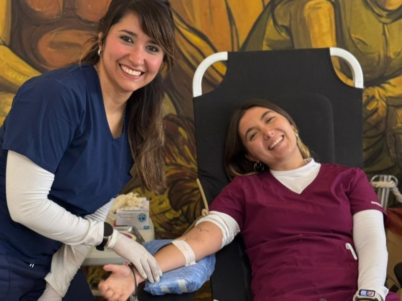 imagen Estudiantes de Tecnicatura de Hemoterapia organizaron una exitosa campaña de donación de sangre