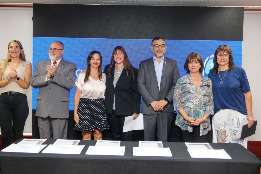 imagen La FCM UNCUYO y el Ministerio de Salud celebraron la colación de nuevos/as Agentes Sanitarios