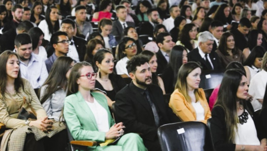 imagen Buscamos estudiantes para participar como voluntarios/as en el Acto de Colación 2025