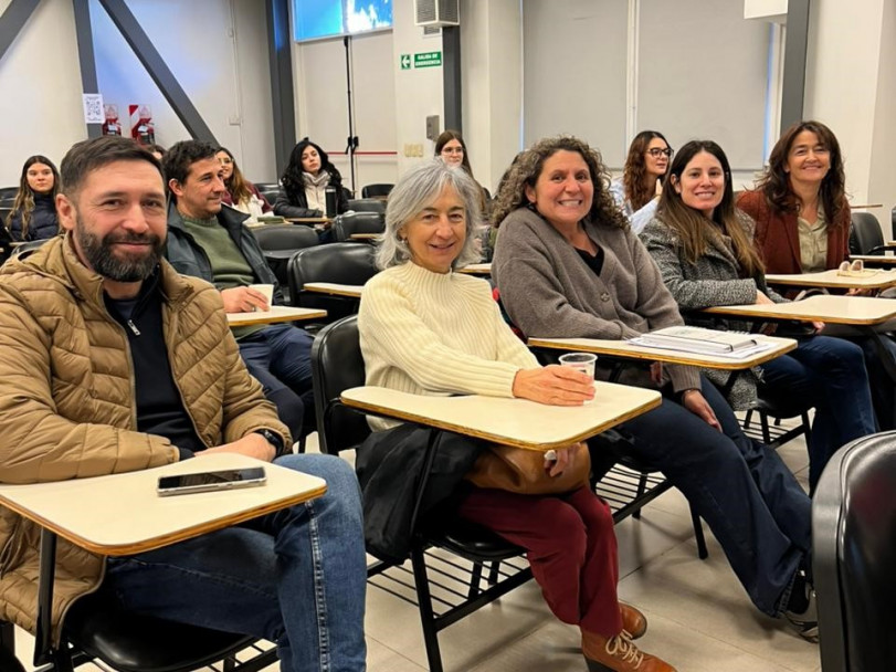 imagen Semillero científco de la FCM: distinguieron a las mejores presentaciones de informes de investigación