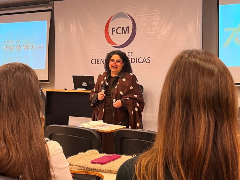 imagen Semillero científco de la FCM: distinguieron a las mejores presentaciones de informes de investigación