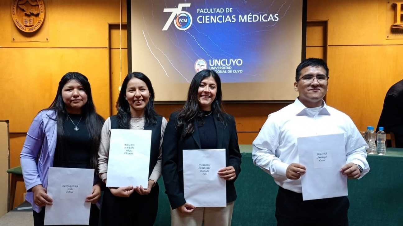 imagen Juraron 4 estudiantes de Enfermería