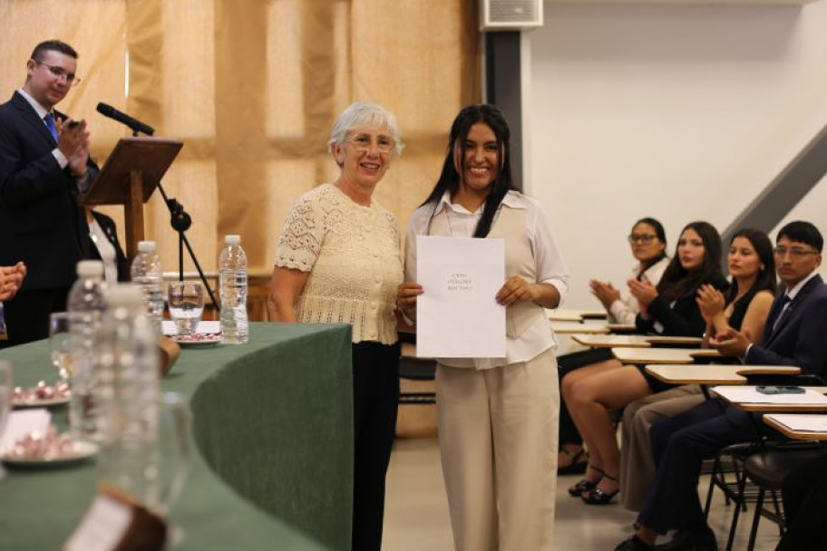 imagen Juraron 81 nuevos y nuevas profesionales de la Medicina y la Enfermería