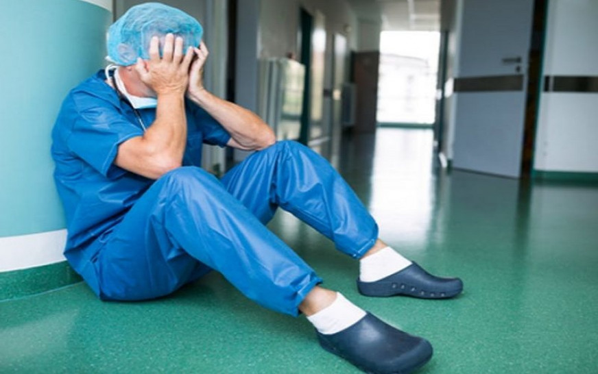 imagen Analizan la ocurrencia de Burnout en anestesistas del Hospital Central en pandemia