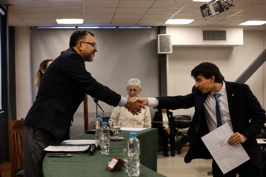 imagen Juraron nuevos y nuevas profesionales de la Medicina y la Enfermería