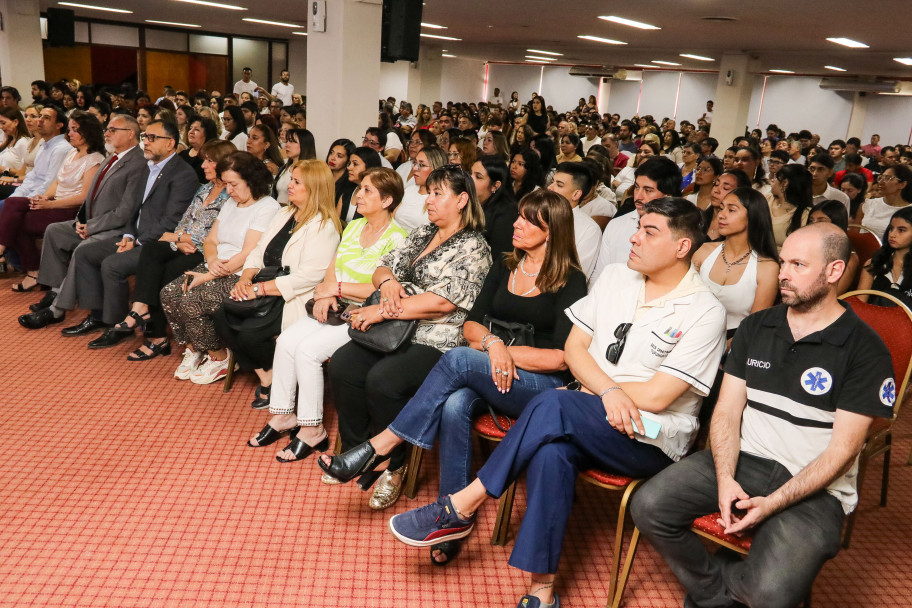 imagen La FCM UNCUYO y el Ministerio de Salud celebraron la colación de nuevos/as Agentes Sanitarios