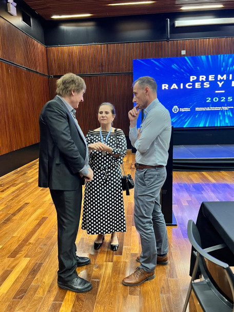 imagen Reconocimiento a nuestra colaboración internacional en investigación con un Premio Leloir