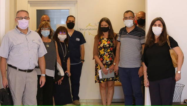 imagen La ministra Nadal se reunió con el equipo de gestión de la FCM y recorrió el vacunatorio, sede del operativo COVID-19