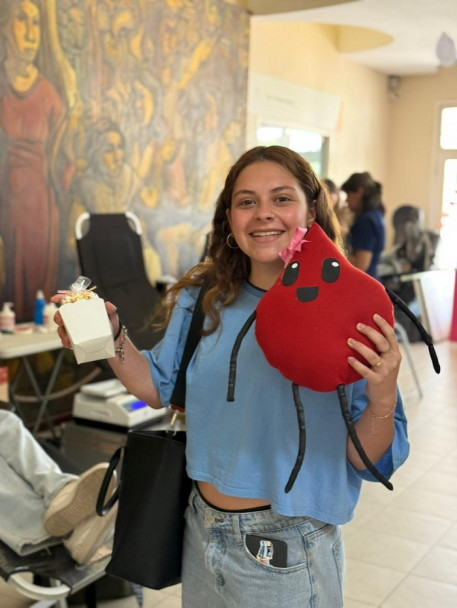 imagen Estudiantes de Hemoterapia llevaron adelante una exitosa Colecta Voluntaria de Sangre y Registro de Donantes de Médula Ósea