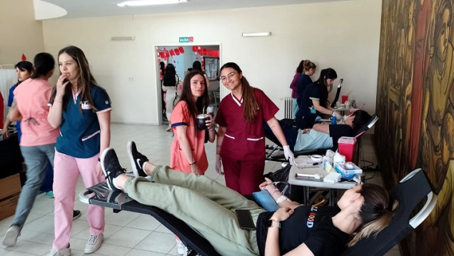 imagen Estudiantes de Tecnicatura de Hemoterapia organizaron una exitosa campaña de donación de sangre