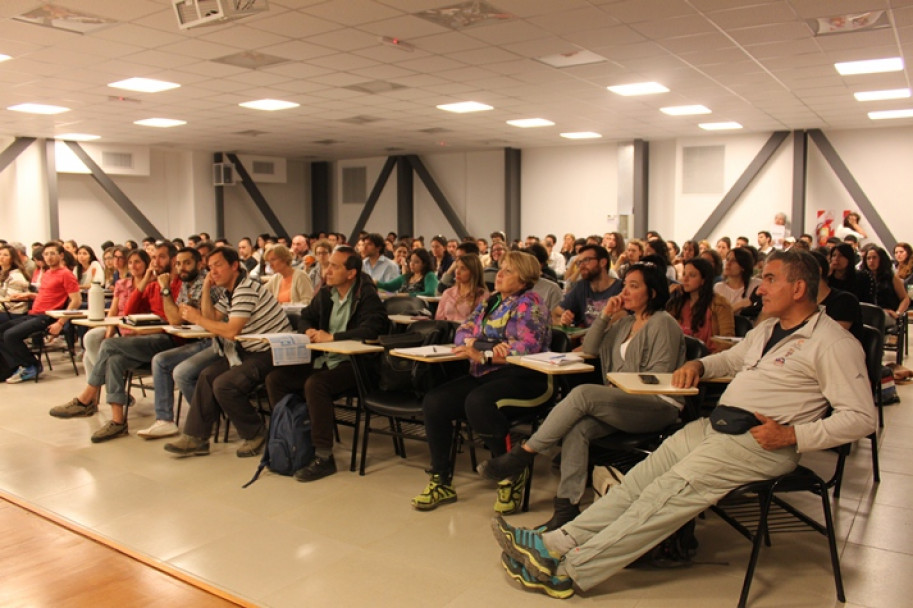 imagen Con más de 150 participantes, comenzó el curso "Medicina de Montaña"