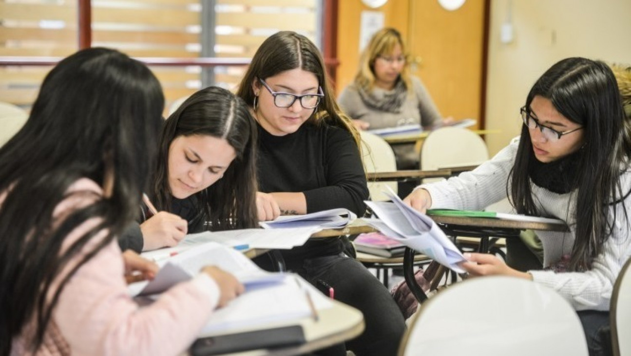 imagen La UNCUYO realiza un Relevamiento Académico de Estudiantes junto a la Reinscripción Anual Obligatoria