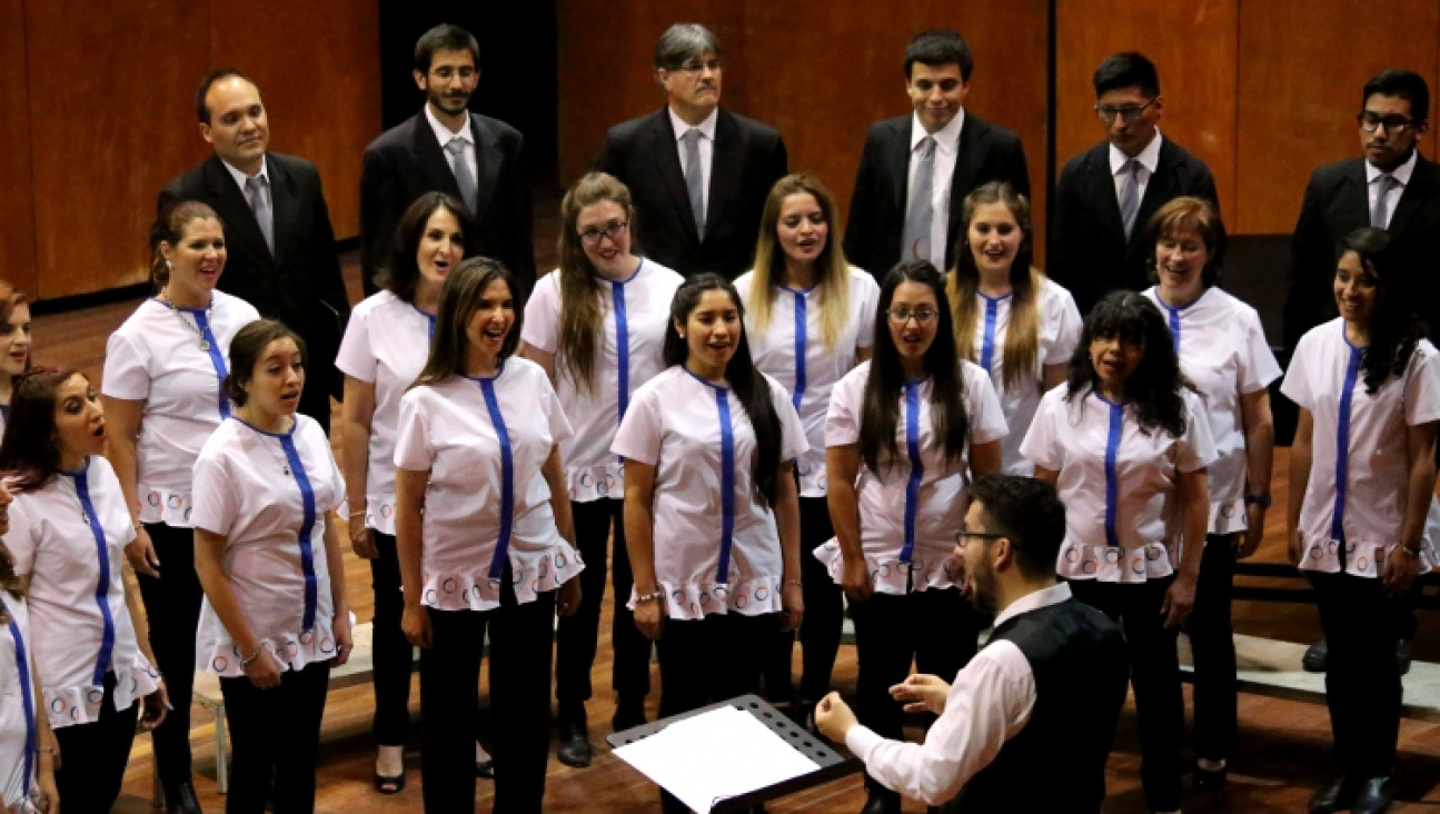 imagen Auspiciosa presentación inaugural del Coro de la FCM