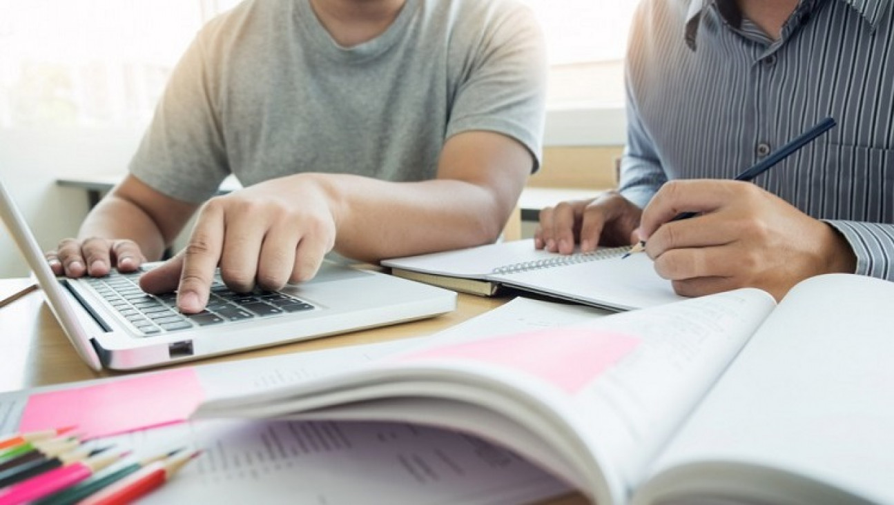 imagen Convocan a estudiantes de Tecnicaturas para participar del proyecto "Tutores pares"