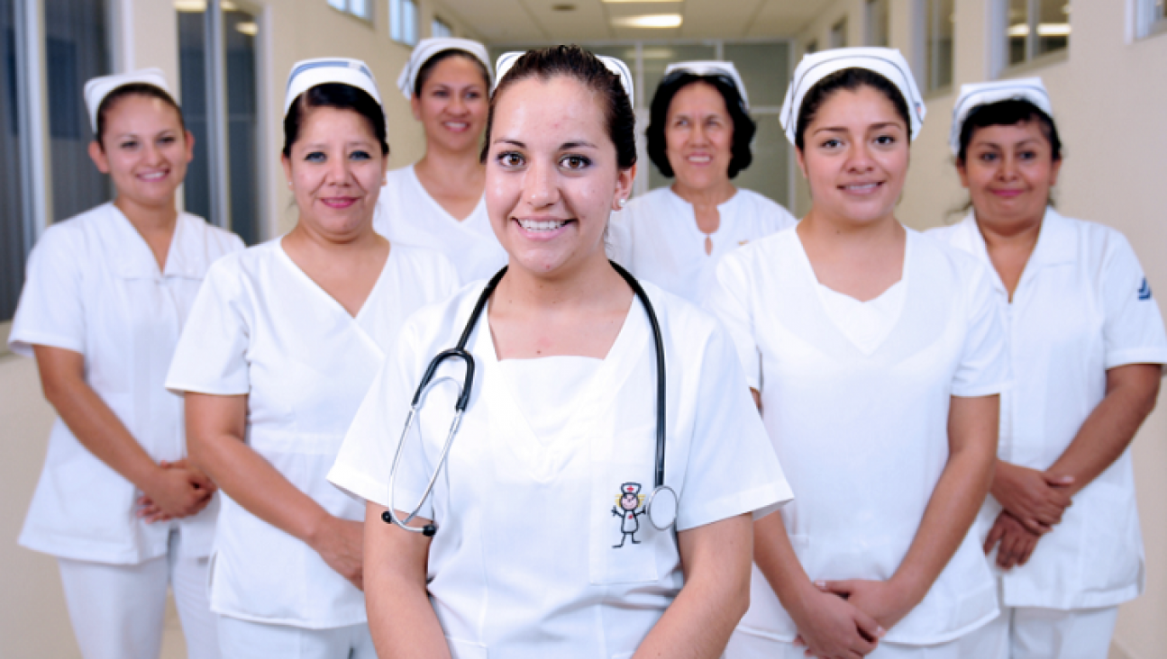 imagen Aspirantes a Ciclo de Licenciatura en Enfermería 2018, con fecha para rendir el Curso de Nivelación
